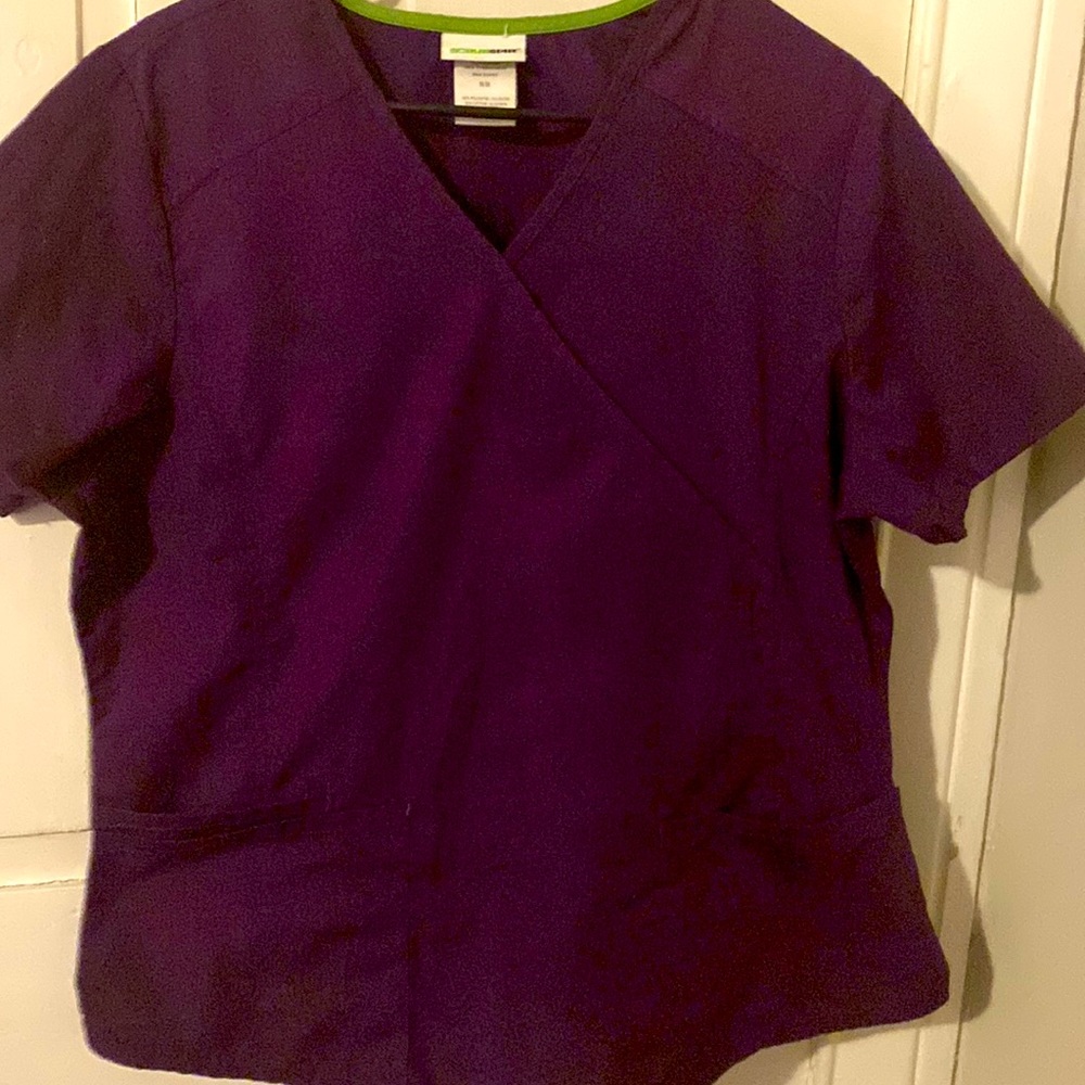 Scrub top